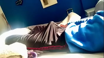 Preview 4 of Xxx Dindya - Bulto al palo en el adidas de river despertando