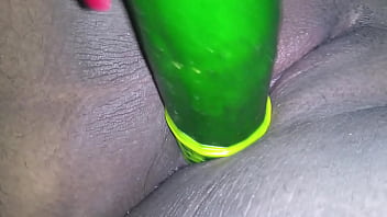 Preview 3 of Cow And Ox Xxx - Thalita Se deliciando com um PEPINO