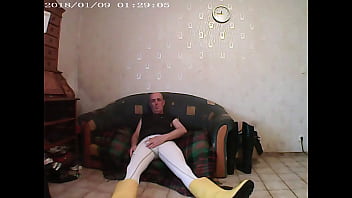 Preview 2 of Tio Gay Caseros - Nur hier kann ich ungest&ouml_rt geil sein wehm das Video nicht gef&auml_llt schaut weg  goileglatze
