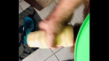 Preview 1 of Hot Poci - Tocando uma com seu brinquedo.