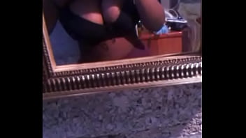 Preview 4 of Roxx Live - Africana tetona me manda video a cambio de agua XD