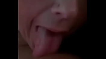 Preview 2 of New Xxfb Vidi - Burnette milf links her nipples for me