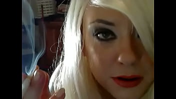 Preview 4 of 14 Year Girls Xxx Bf 14 Age - Blonde BBW Tina Snua Tip To Tail Smokes 2 Cork Cigarettes