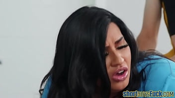Preview 2 of Naked Men Masterbeting - BBW babe gets pussy and face fucked by lil guy for cum