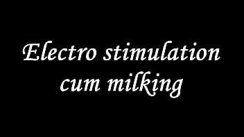 Preview 1 of Saxce Video Xxxx - Electro stimulation cum milking