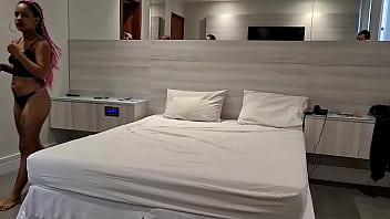 Preview 3 of Beuty Cunt On Dick - Bastidores da primeira vez no porno da esposa novinha do Casal Tes&atilde_o Insano fodendo  e bebendo leitinho