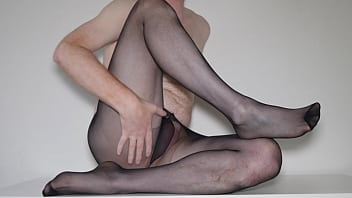 Preview 1 of Sni Lioni Xxx Priyka Sopra - Pantyhose striptease