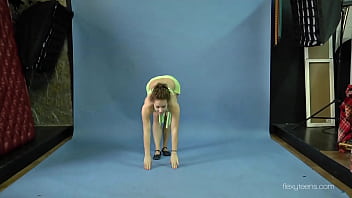 Preview 2 of Xxx X Uido - Mila Gimnasterka hairy tight babe doing gymnastics