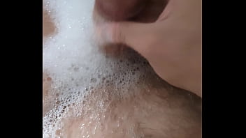 Preview 2 of Fat Xxxxx Video - Brincando na banheira