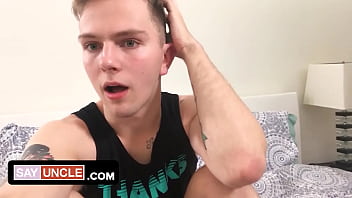Preview 1 of Utah Milf - Straight guy can&#039_t get enough of my fingers probing his prostate