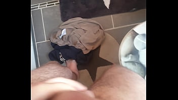 Preview 1 of Pan Cum - rubing my cock