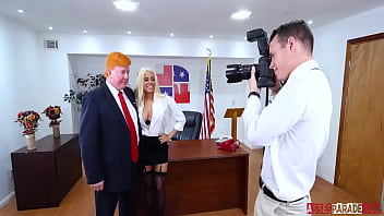 Preview 1 of Dog And Grilxxxx - Luna Star in President Anal Office