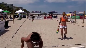 Preview 4 of Sunny Leone Ko Chodne Wala Sex - Beach tennis