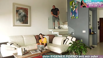 Preview 1 of 16 Year Randi Xxx Hd Video - Deutsche d&uuml_nne Milf sekret&auml_rin bekommt sperma auf die Brille