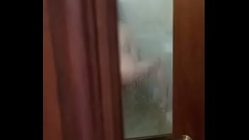 Preview 1 of Sleeping Granny Anal Play - Mi hermano me esp&iacute_a d&aacute_ndome un ba&ntilde_o