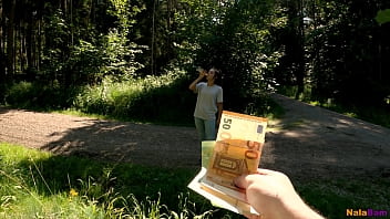 Preview 1 of Open Sex Xxxxx - Geile Ghetto Bitch bezahlt f&uuml_r outdoor Blowjob