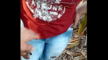 Preview 2 of Saniliyoni Wwwxxx - Vizinho pauzudo esperou os pais da  sair e veio enfiar sua rola grosa ate o talo