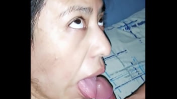 Preview 4 of Adele Alina Fatcheeva - Me la mam&aacute_ como desesperada parte dos y me saca la leche con su lengua