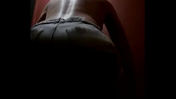Preview 4 of Ariana Kenna - Amo el travestismo. Am&eacute_ ese minishort! Parte 2