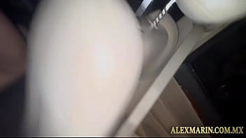 Preview 2 of Tanya Ritz - No tenemos para el motel y cogemos en la camioneta de mi vecino
