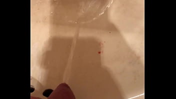 Preview 2 of Ww Download - Taking a pee in the sink