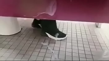 Preview 3 of Wwwxxx Zz - Bathroom Cum on his feet