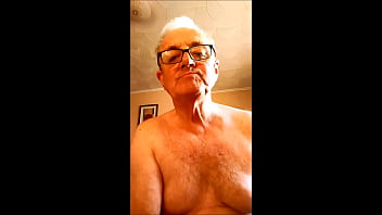 Preview 4 of Xxx Com Blood 3gp - Watch me wank myself off onto a bitcuit. Staring Bengeeman.