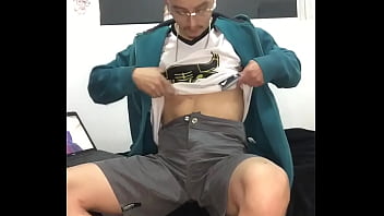 Preview 1 of Aunty Small Boy - safado marrento gozando vendo porn&ocirc_ gay