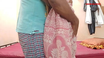 Preview 1 of Him In Xxxxs - उम्रदराज पति से नाखुश बीवी से दोस्ती और सेक्स