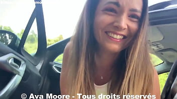 Preview 3 of Chubby Fuckk - Ava Moore - Salope fran&ccedil_aise se doigte et gicle partout pr&eacute_s d&#039_une route - PORN VLOG