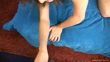 Preview 2 of Janice And Kieron Lee - Skinny amateur Asian gives this lucky guy a handjob