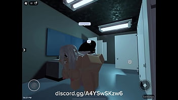 Preview 2 of Madison Ivy Lana Rhoades - Mi amiga gringa follada en Roblox