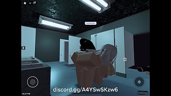 Preview 3 of Madison Ivy Lana Rhoades - Mi amiga gringa follada en Roblox