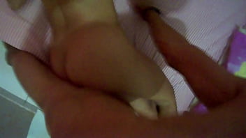 Preview 3 of Romanyic Xxx - Fui visitar minha amiga nas casinhas e encontrei a filha dela sozinha