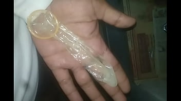 Preview 1 of Semok Pantat Amerika - After Used condom