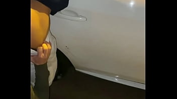 Preview 3 of Gay Sexxx Vioduo - Leo Ramos Fundendo na rua enquanto os carros passam ao lado