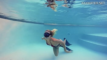 Preview 2 of Teen Sex Roxette - Sophie Murena blonde babe masturbating in the pool