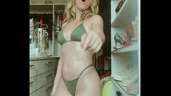 Preview 3 of Hand Stuck Get Fuck - Natalia Rivera ass in slo-mo