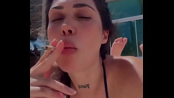 Preview 2 of Nude Teen Bathing - Marquinha t&aacute_ vindo!