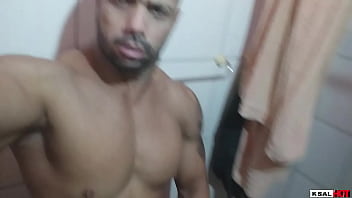 Preview 4 of Lankan Actress Anarkali Xxx - O Safado do Mike Hot vai se masturbar para um cliente e aproveita grava ele dando aquela gozada gostosa