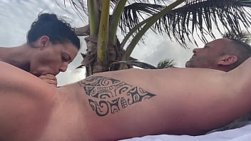 Preview 2 of Olive Vs Shemale - I suck Dorian Del Isla on the beach in Tulum