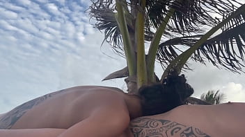 Preview 3 of Olive Vs Shemale - I suck Dorian Del Isla on the beach in Tulum
