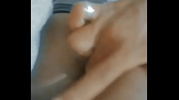 Preview 2 of Fitri Madariah - Passando o dedo no cuzinho apertadinho