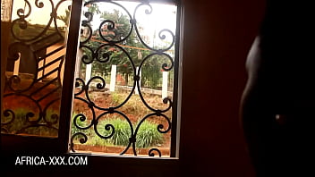 Preview 1 of Kali Kakez Creampie - Big ass amateur ebony woman in a lusty threesome