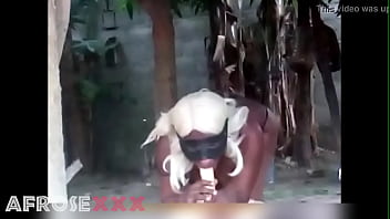 Preview 2 of Perempuan Buah Dada Paling Besar - Outdoor 69 blowjob