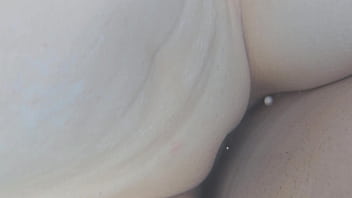 Preview 4 of 18 Pik - SEXO ARRISCADO EM P&Uacute_BLICO COM UMA PETITE MAGRA COM BUCETA APERTADA NA PISCINA