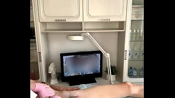 Preview 3 of Www Xxx Image Redwap Com - Deep Bikini Waxing,  to a Dude with a Big Dick,  the Client could Barely Stand It.