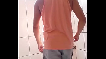 Preview 1 of Big Arri - iRAFAEL Dotado tomando e batendo punheta / parte 1