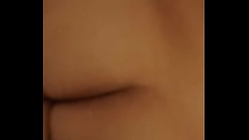Preview 1 of Grill Cuming - Friend lets me touch her ass