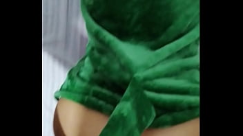 Preview 3 of Blacks Grli - Flaca con pijama